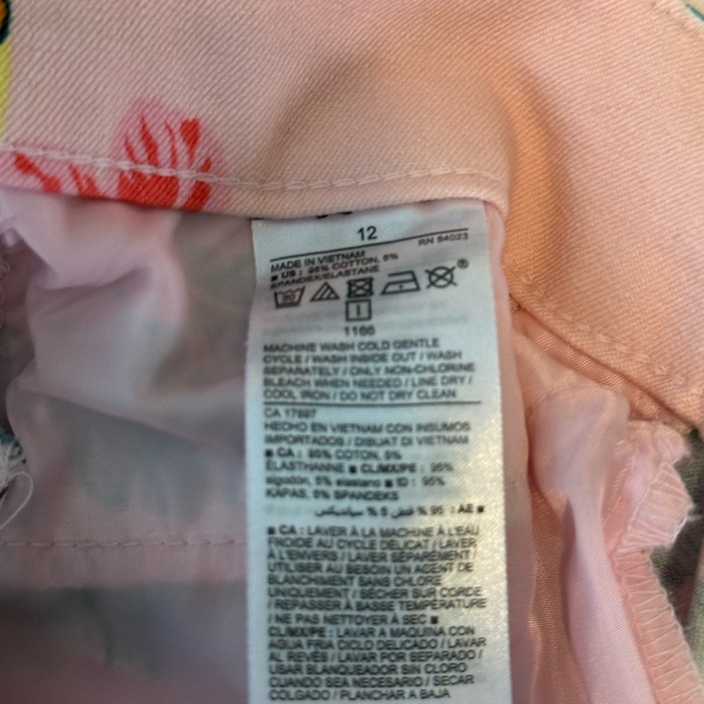 Old Navy Pixie Pink Floral Pants - Picture 6 of 8